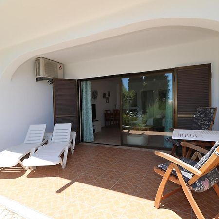 Camelia 52 Beach Studio Apartment - Sao Rafael, البوفيرا المظهر الخارجي الصورة
