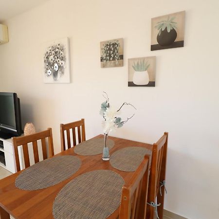 Camelia 52 Beach Studio Apartment - Sao Rafael, البوفيرا المظهر الخارجي الصورة