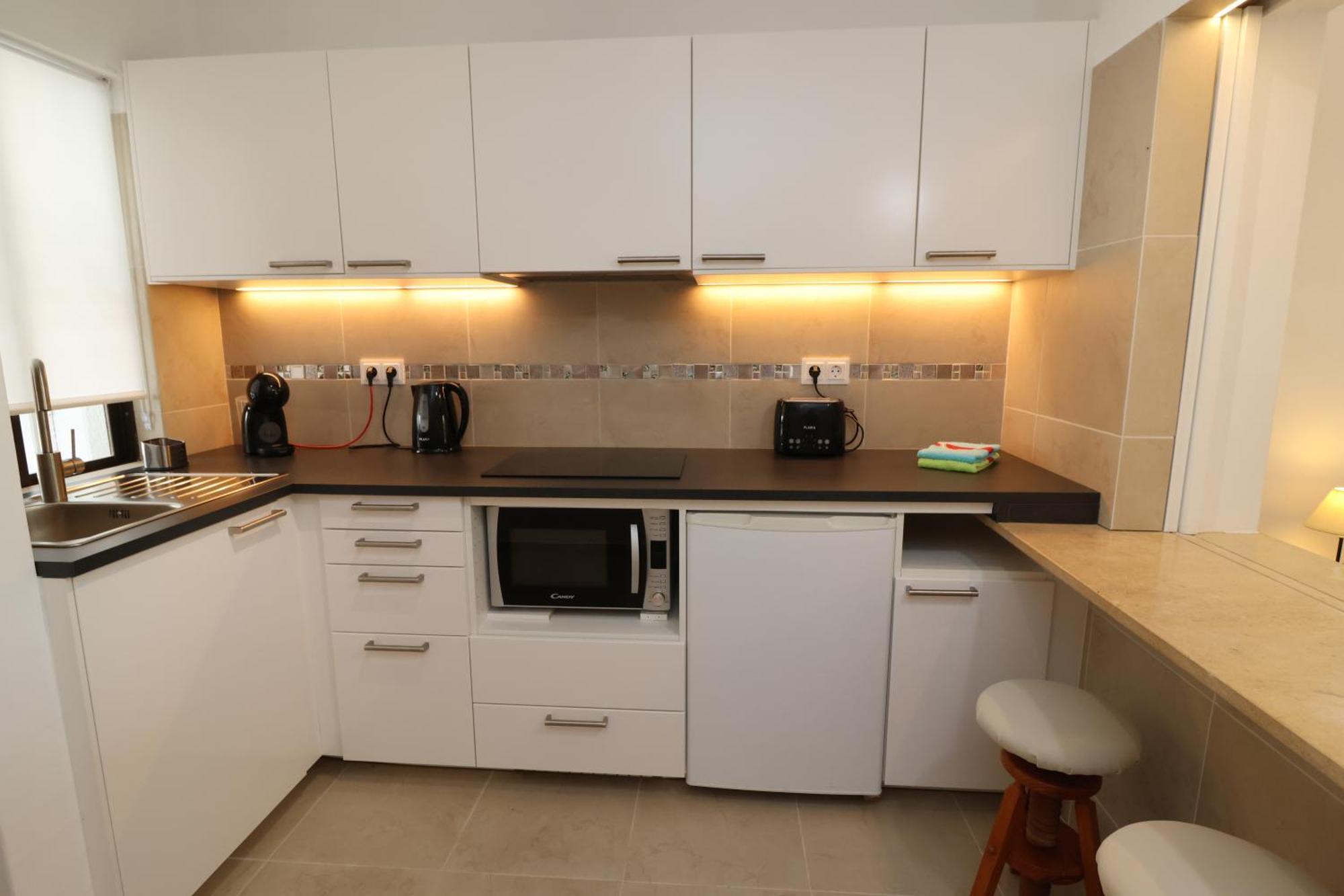 Camelia 52 Beach Studio Apartment - Sao Rafael, البوفيرا المظهر الخارجي الصورة