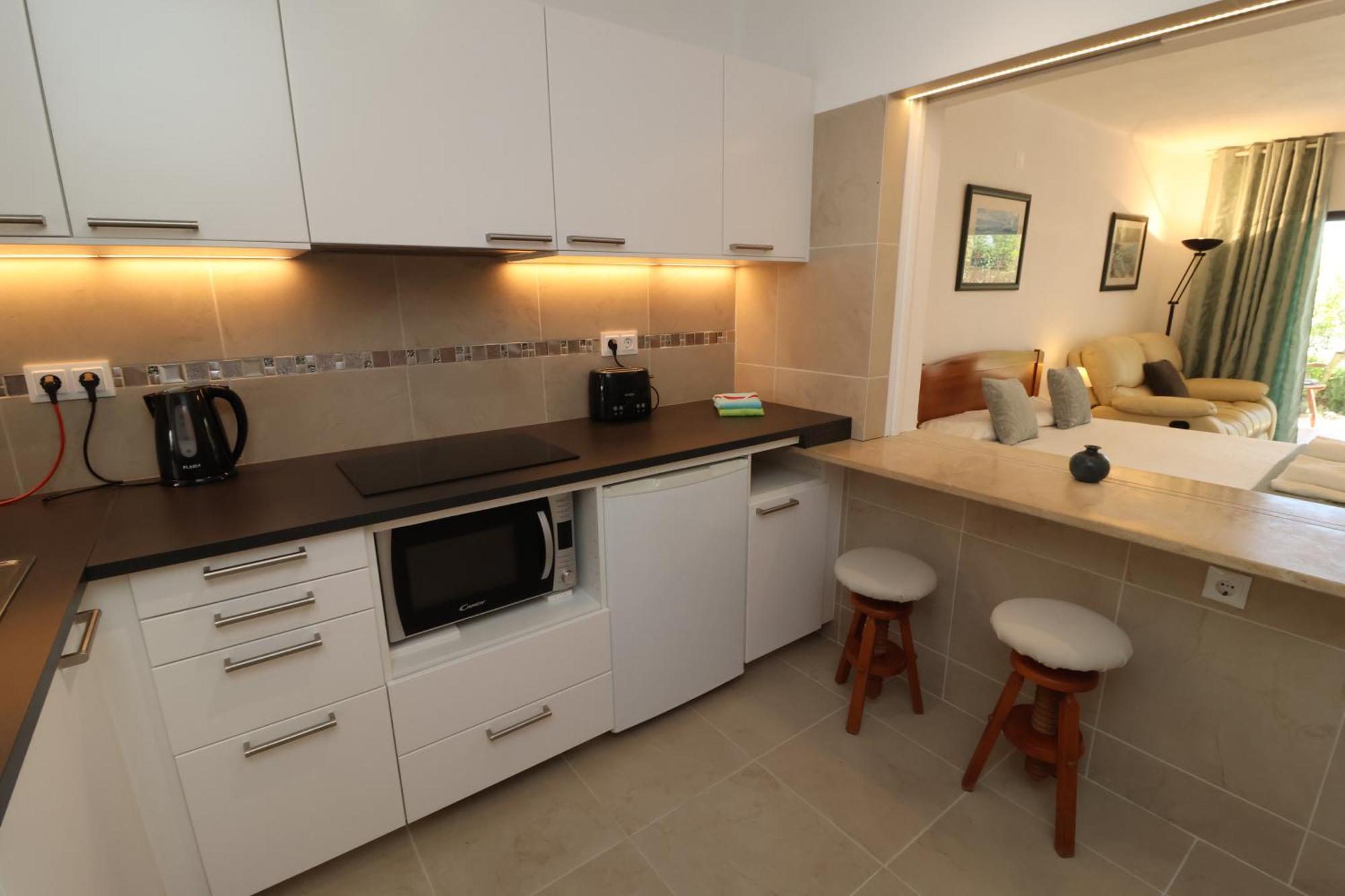 Camelia 52 Beach Studio Apartment - Sao Rafael, البوفيرا المظهر الخارجي الصورة