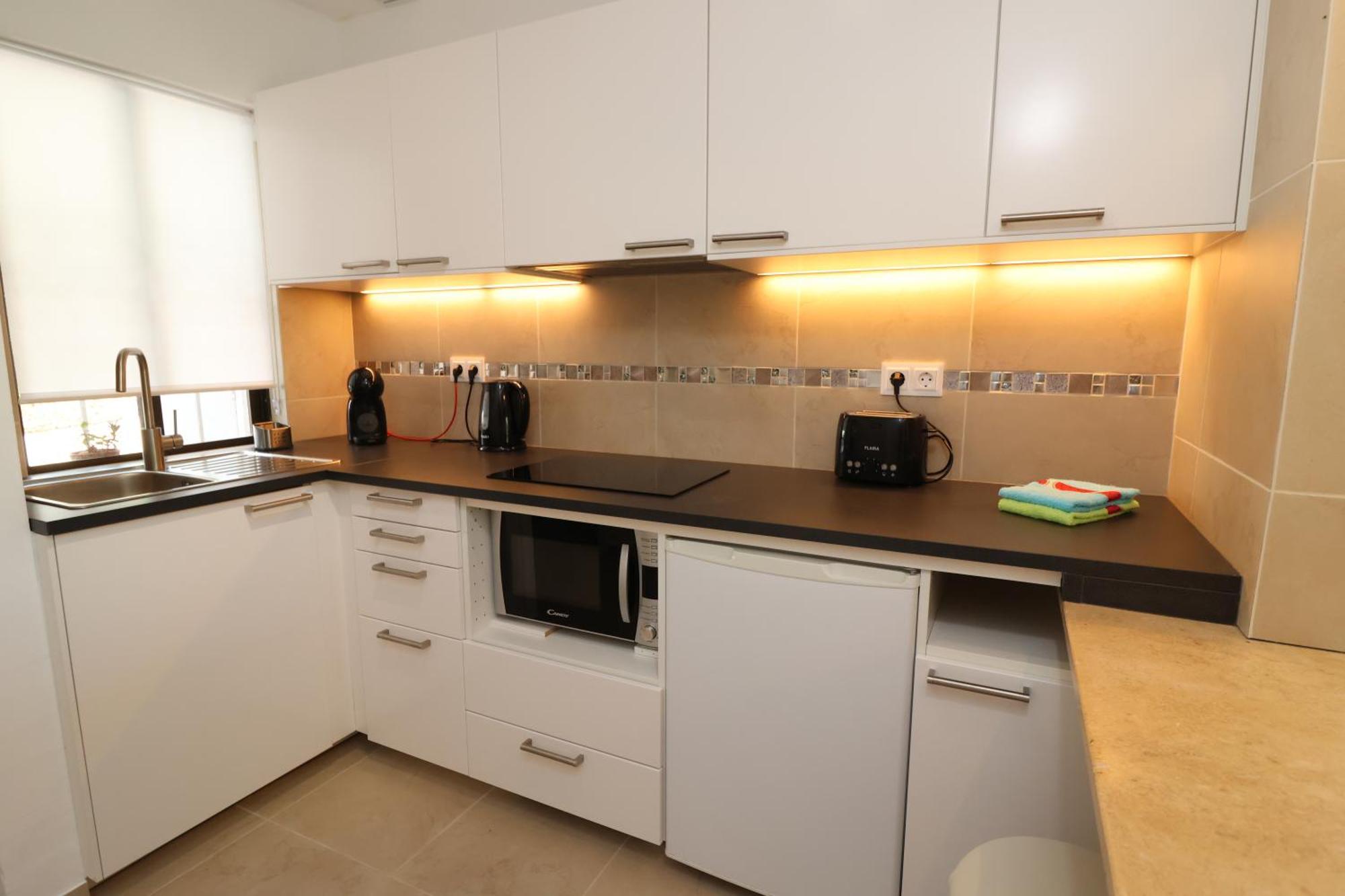 Camelia 52 Beach Studio Apartment - Sao Rafael, البوفيرا المظهر الخارجي الصورة