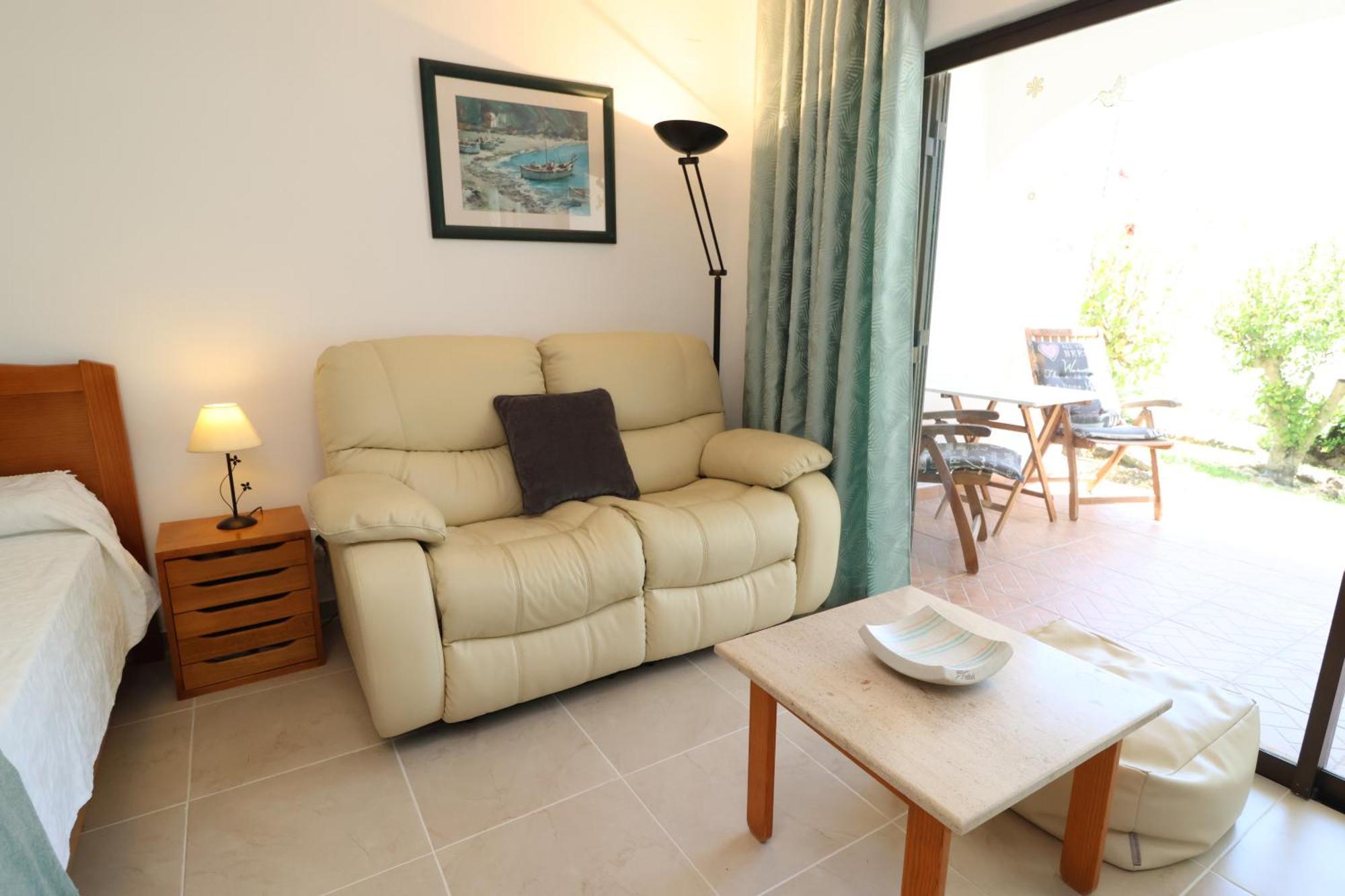 Camelia 52 Beach Studio Apartment - Sao Rafael, البوفيرا المظهر الخارجي الصورة