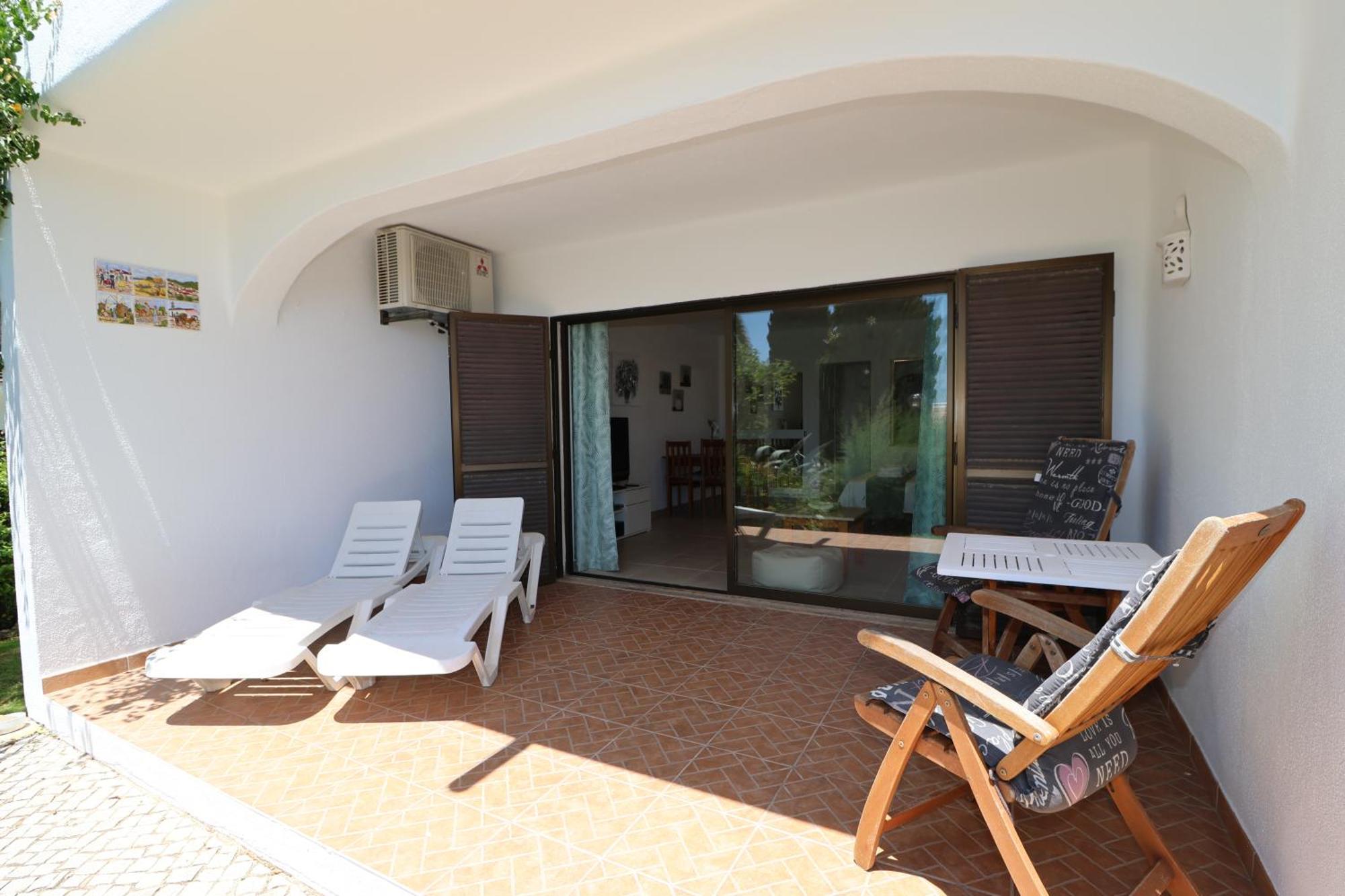 Camelia 52 Beach Studio Apartment - Sao Rafael, البوفيرا المظهر الخارجي الصورة