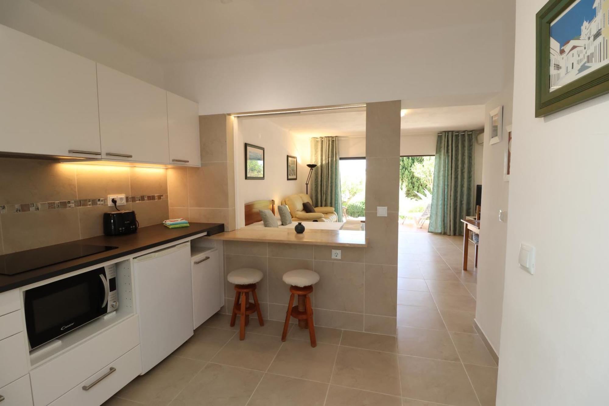 Camelia 52 Beach Studio Apartment - Sao Rafael, البوفيرا المظهر الخارجي الصورة