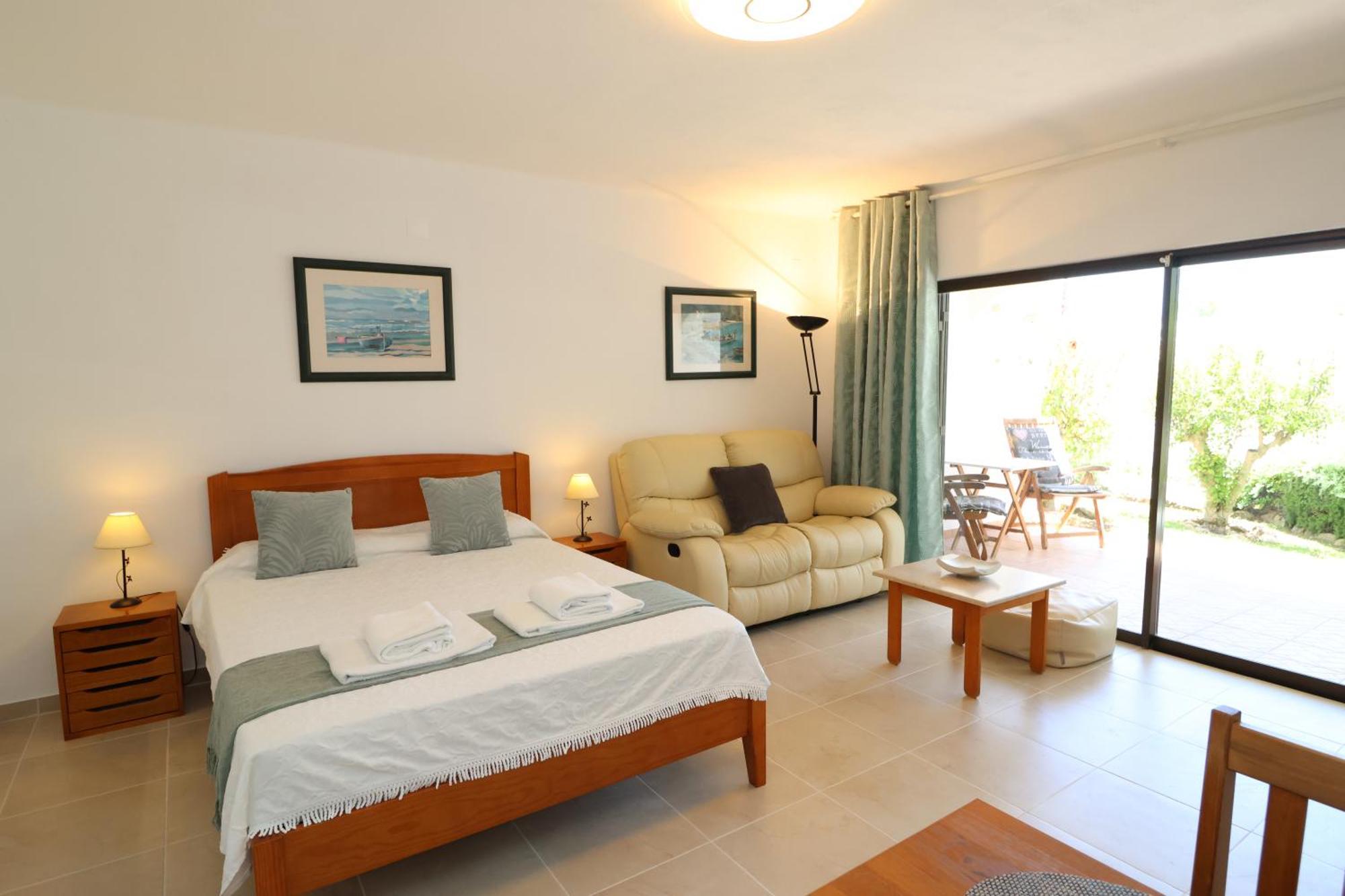 Camelia 52 Beach Studio Apartment - Sao Rafael, البوفيرا المظهر الخارجي الصورة